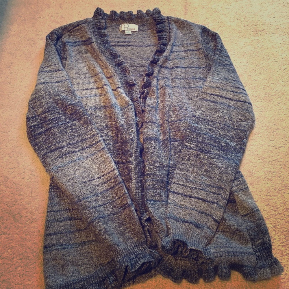 Grey cardigan