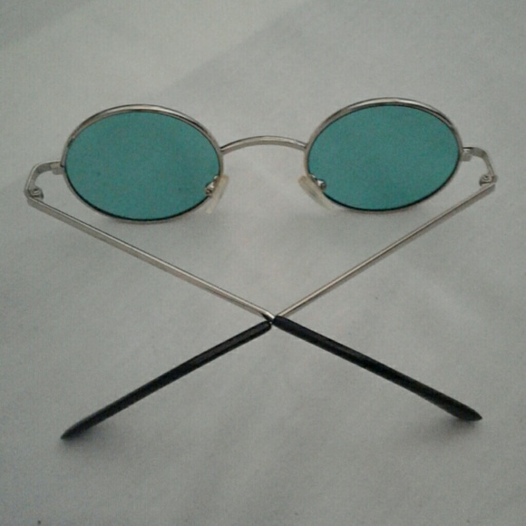 Green Round Glasses( Lennon Inspired) - Picture 3 of 3