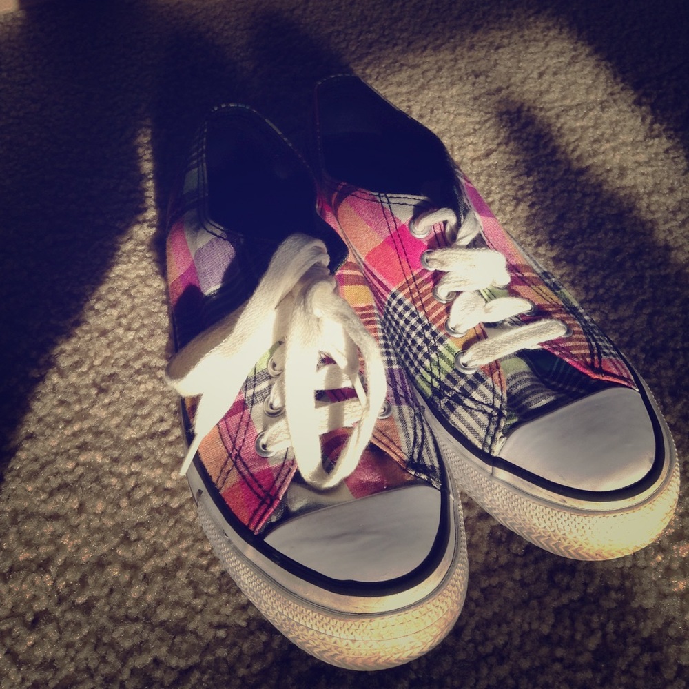Air walk sneakers