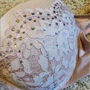 NWT Victoria Secret Very Sexy Push Up bling bra