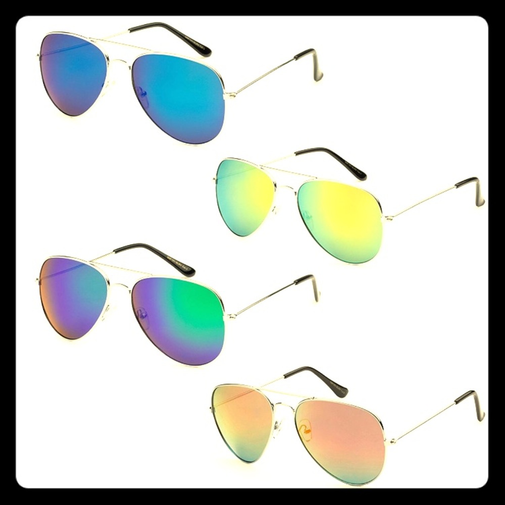 Unisex aviators in multiple colors! 🌞😎🎉