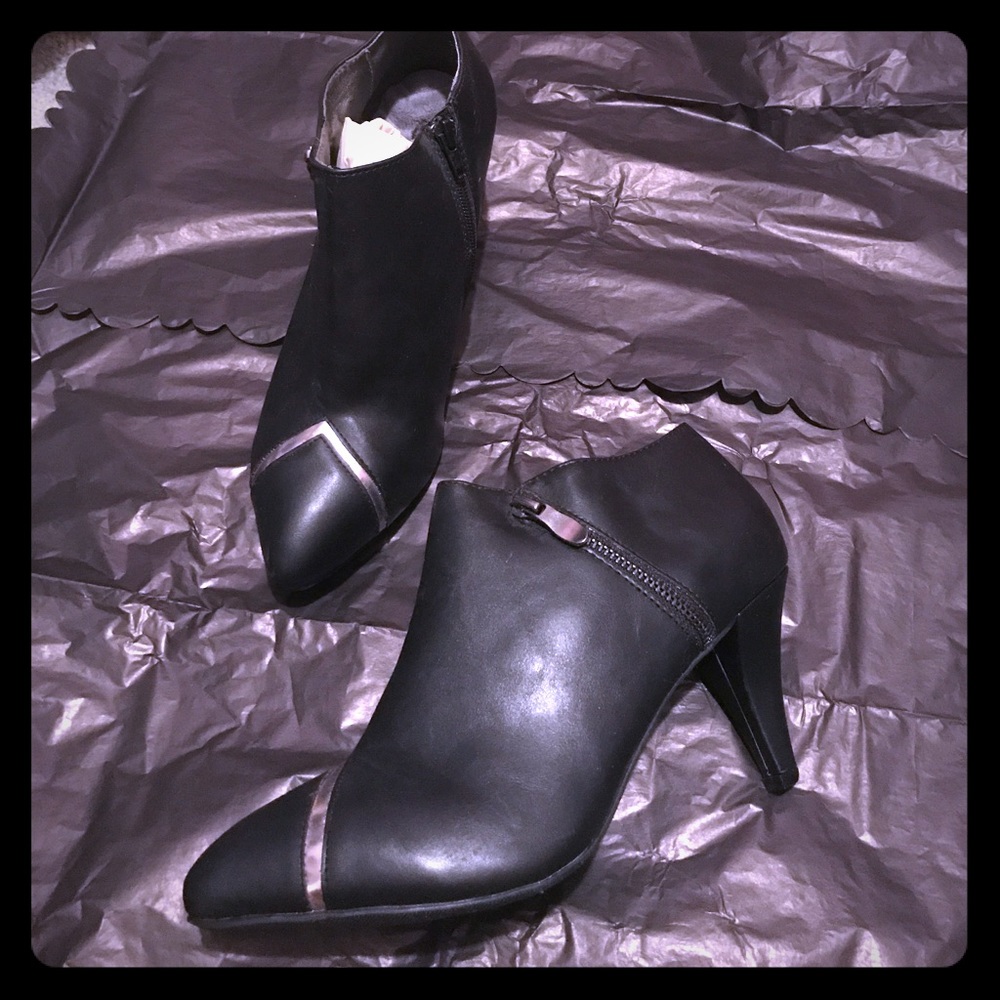 Cushion Walk by Avon Booties