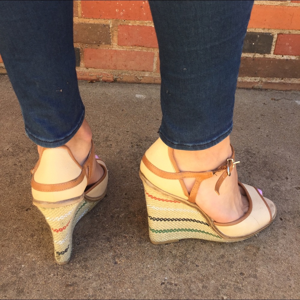 Summer wedges