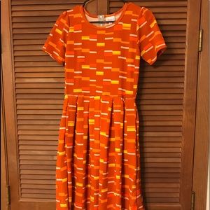 Small lularoe Amelia
