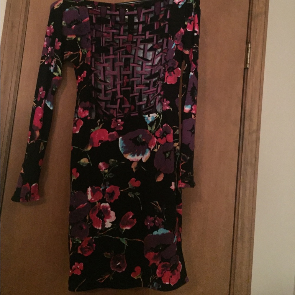 Dress - Picture 2 of 2