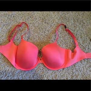 Brand new Victoria secret lined demi bra