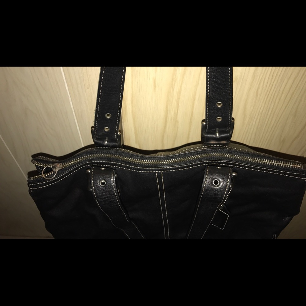 Authentic Coach Purse - Picture 2 of 5
