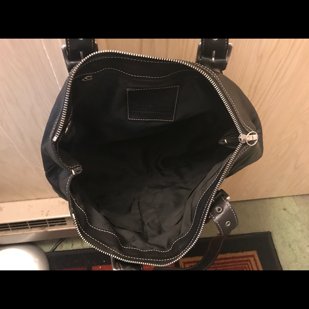 Authentic Coach Purse - Picture 3 of 5