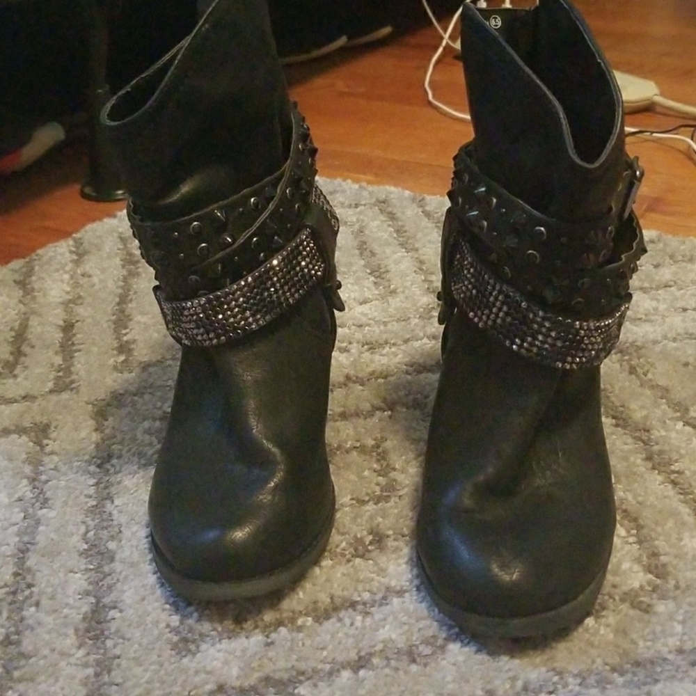 Buckle Studded Ankle Boots in Black