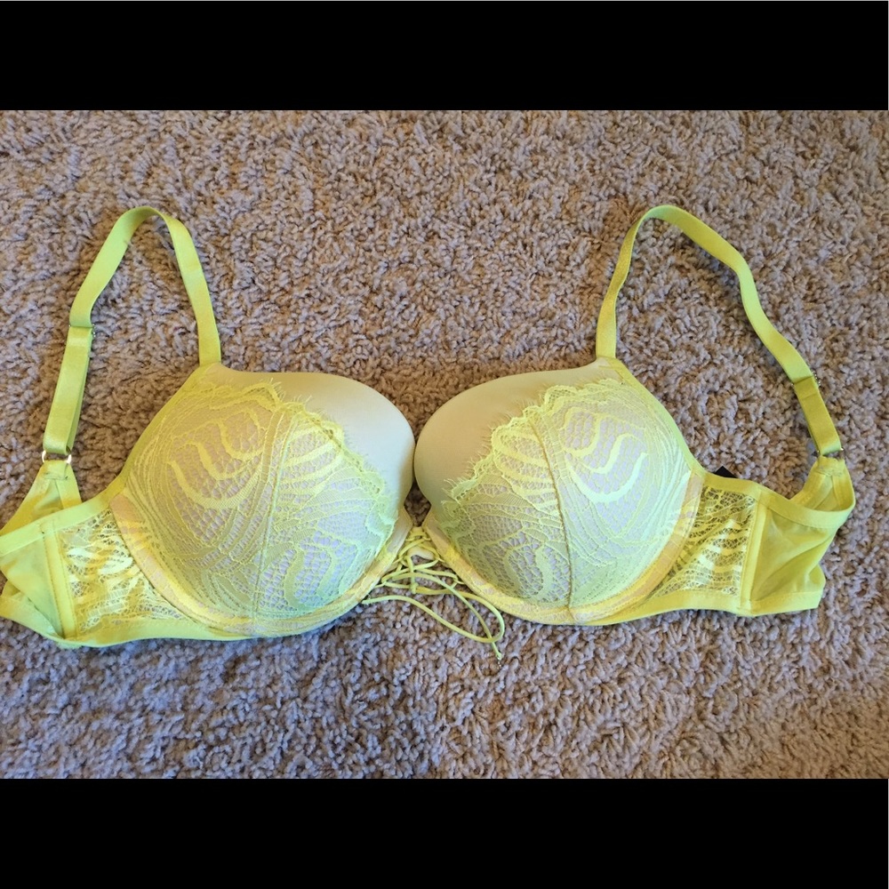 Victoria Secret very sexy push up bra