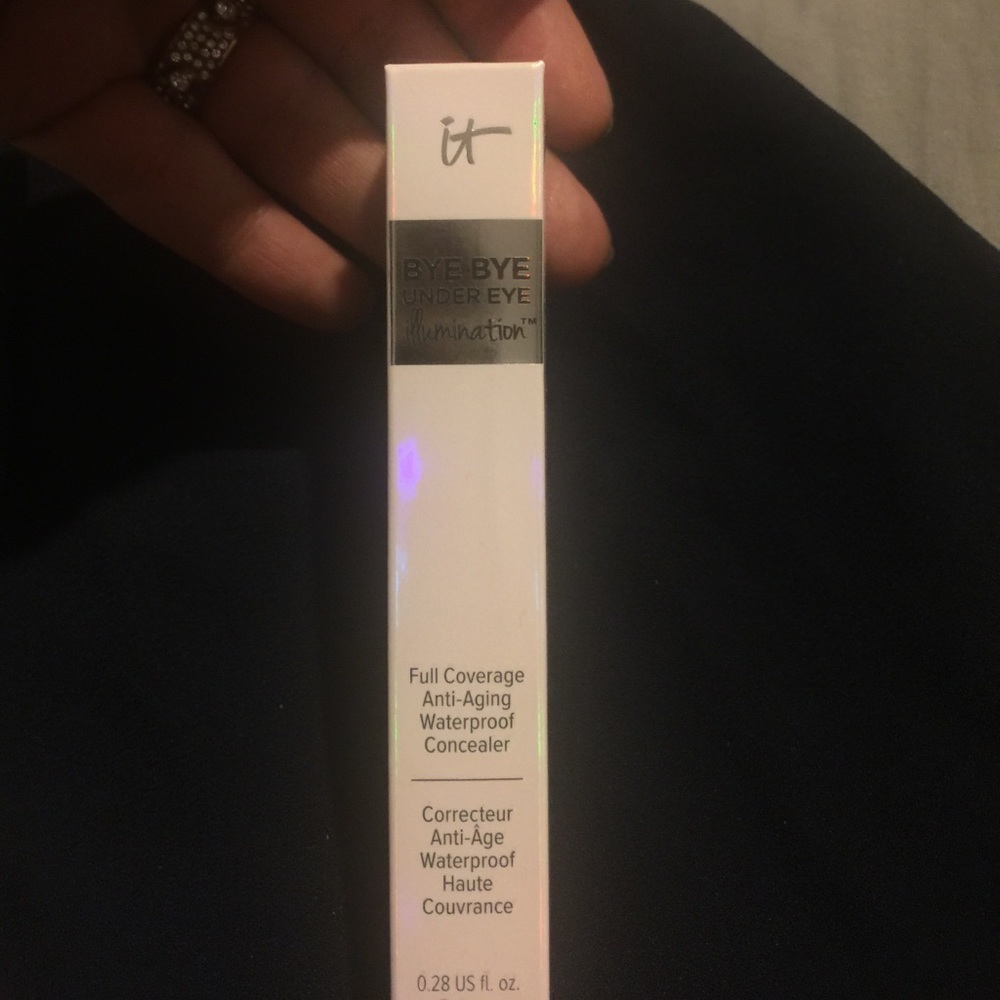 It cosmetics bye bye under eye  illumination