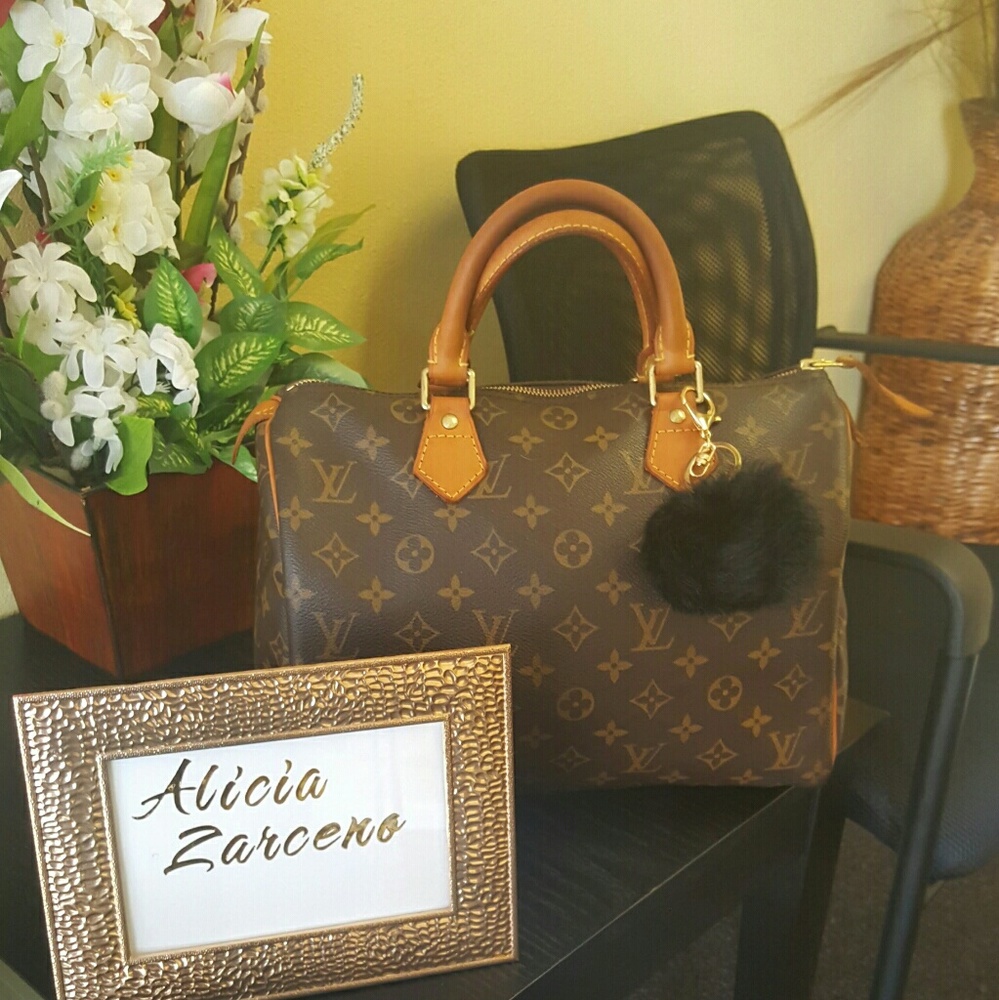 🚫🚫🚫 SOLD OFF POSHMARK🚫🚫🚫