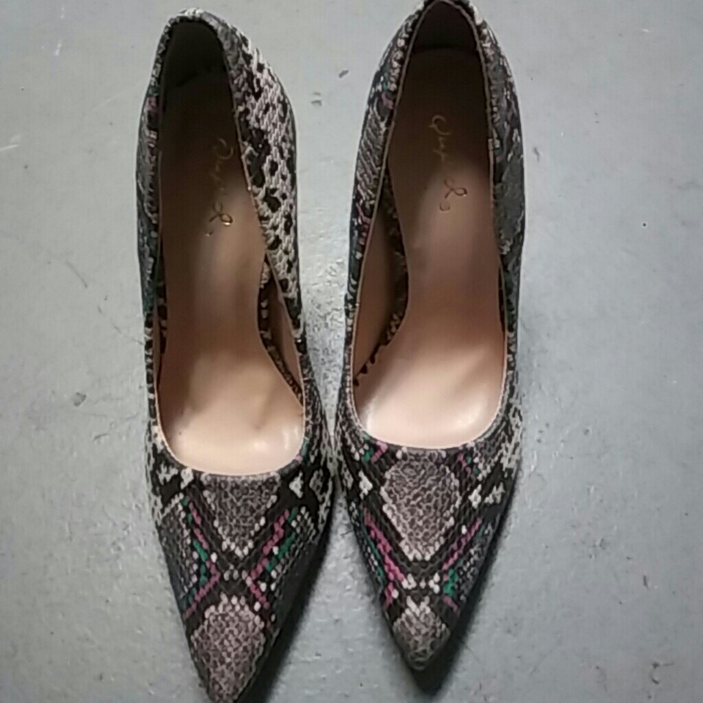 Lady's dress shoes