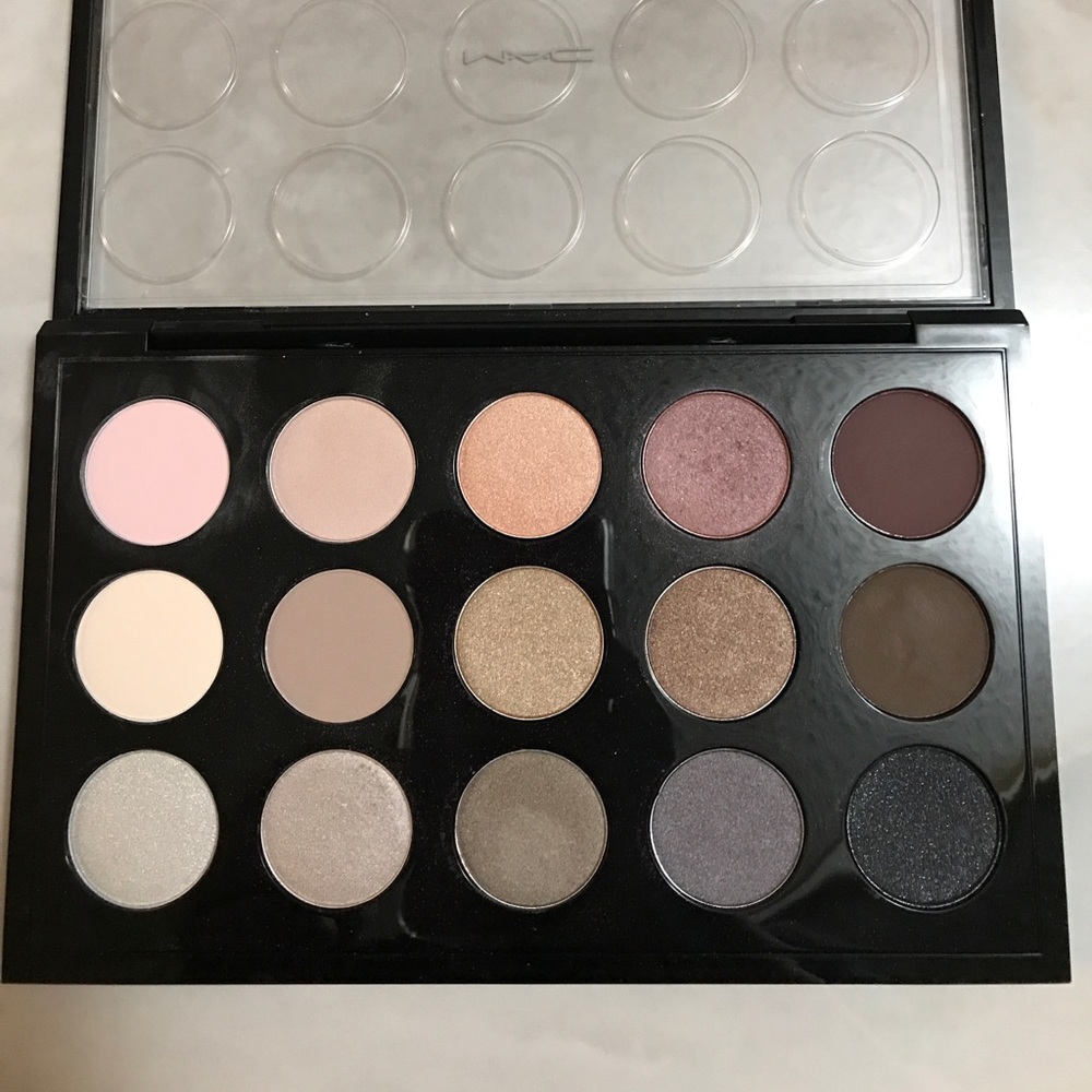 MAC x15 COOL EYESHADOW PALETTE