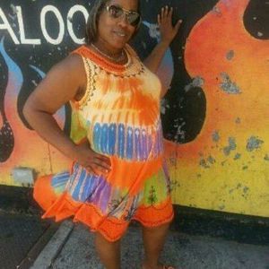 Meet your Posher, Cassandra