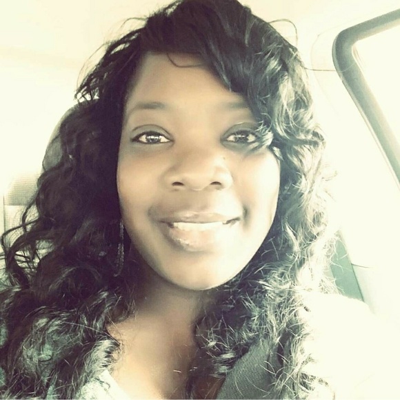 Meet your Posher, Wanda - Picture 3 of 4