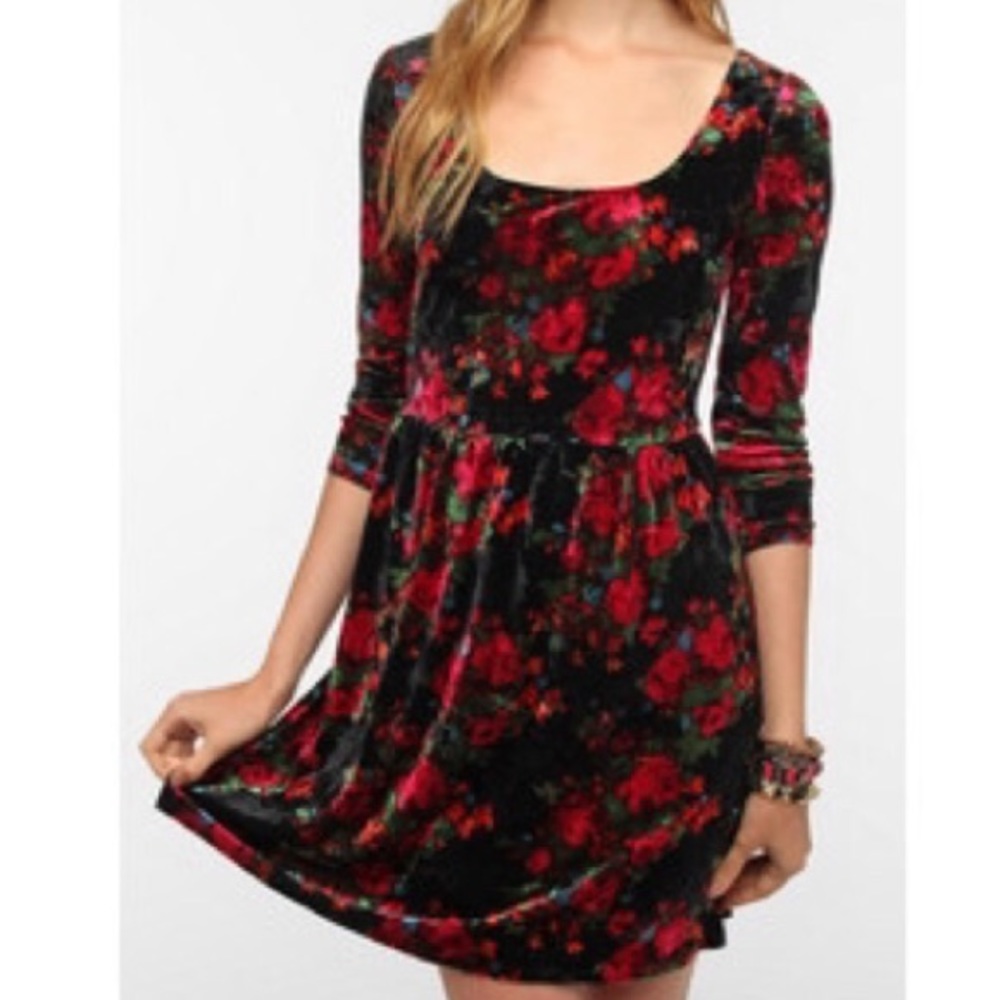 Velvet dress size small