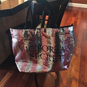 Victoria Secret Tote! Great condition