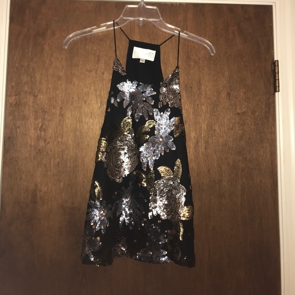 Gold & silver sequined J.O.A. Los Angeles Top - Picture 1 of 4
