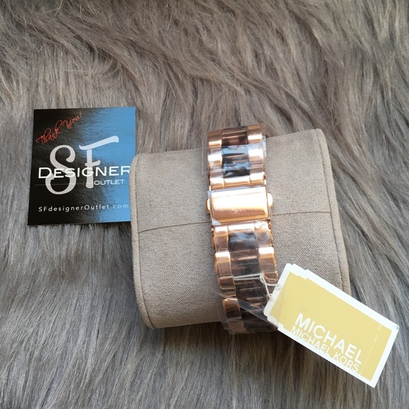 Michael Kors Ladies Watch Runway Slim MK3197 | Watches Prime 🆕 Michael Kors Rose Gold-Tone Slim Runway Watch