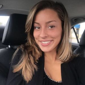 Meet your Posher, Brittni