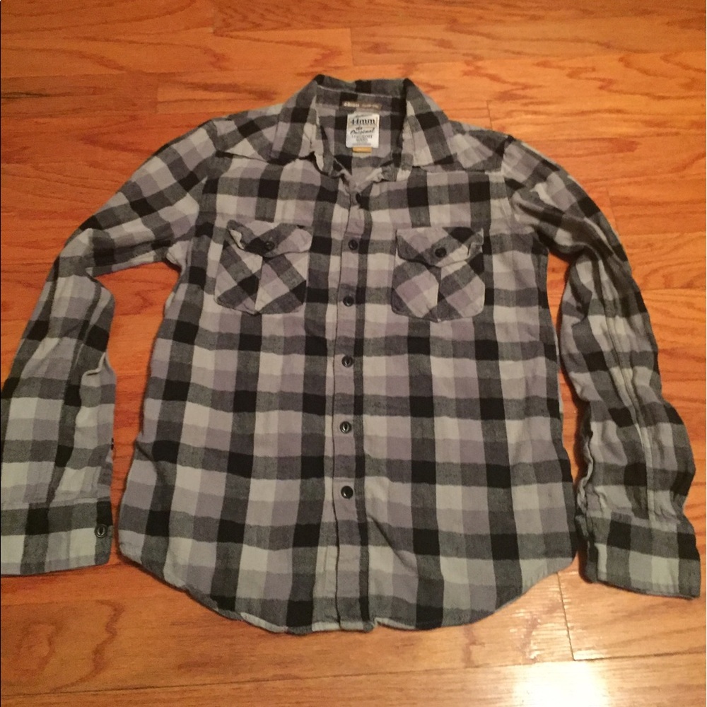 💥SALE💥 Black and Grey Plaid Flannel