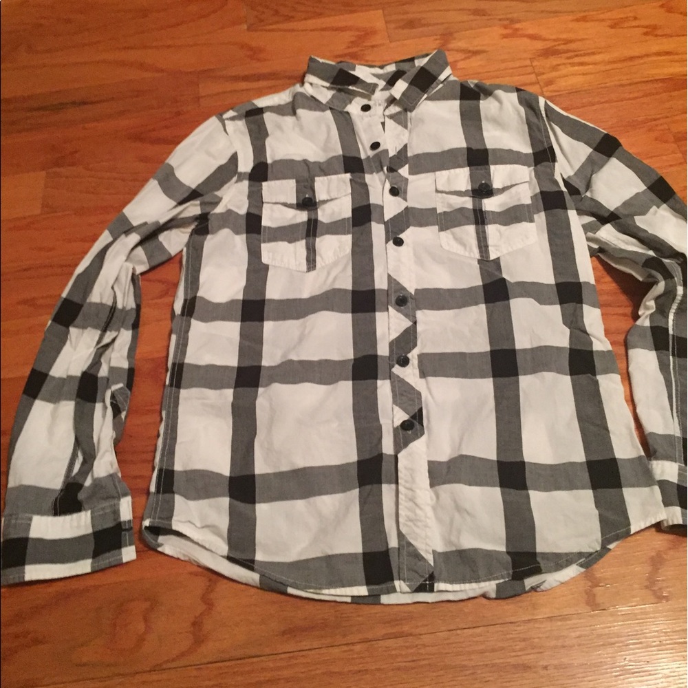 💥SALE💥Black, White, Grey Long Sleeve Button Down