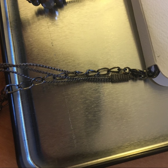 XX DONATED XX Croft and Borrow necklace & earrings - Picture 4 of 7