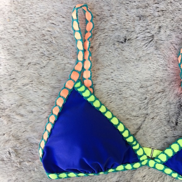 XHILARATION BIKINI TOP - Picture 2 of 5