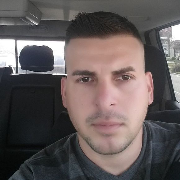 Meet your Posher, Fernando - Picture 1 of 1