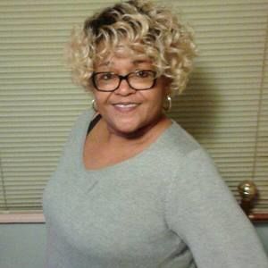 Meet your Posher, Cynthia