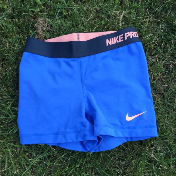Nike Pants - Nike Pro Shorts Size Small