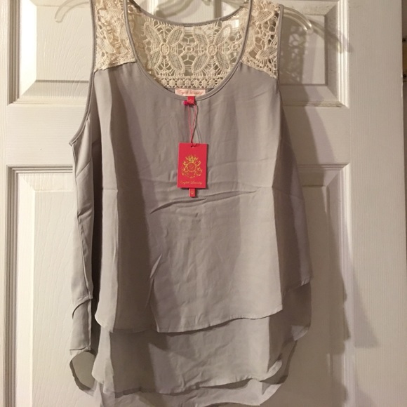 English Laundry Tops - NWT English Laundry tank with back detail