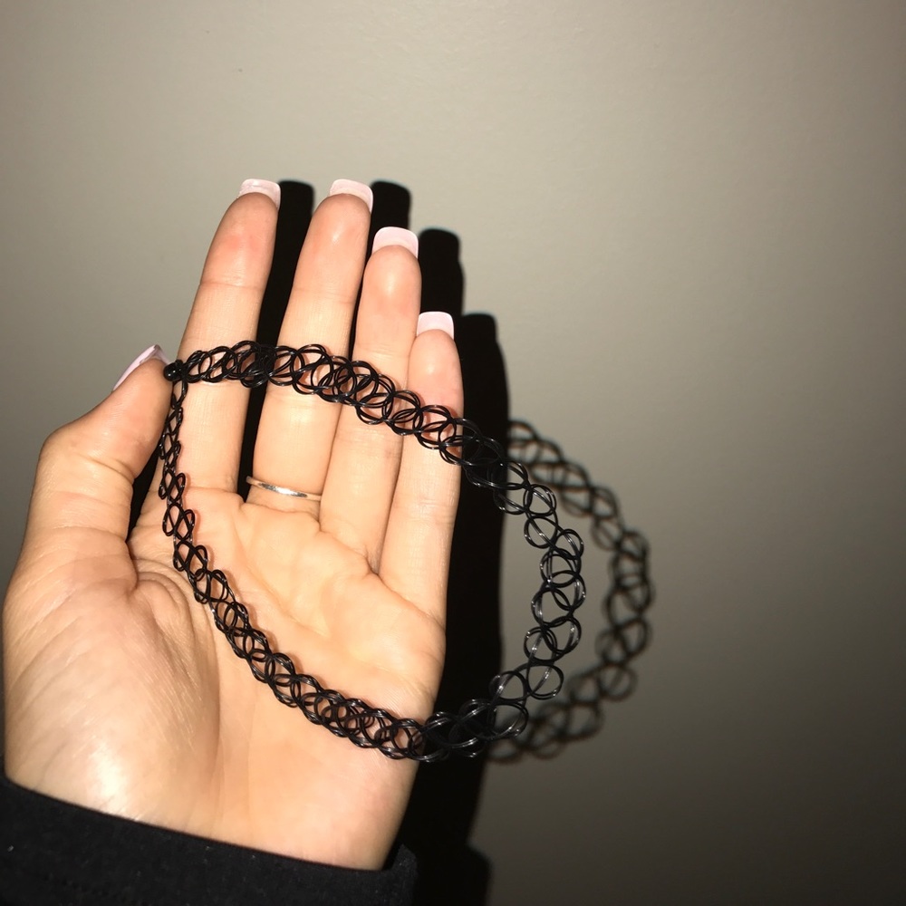 Two chokers - Picture 2 of 3