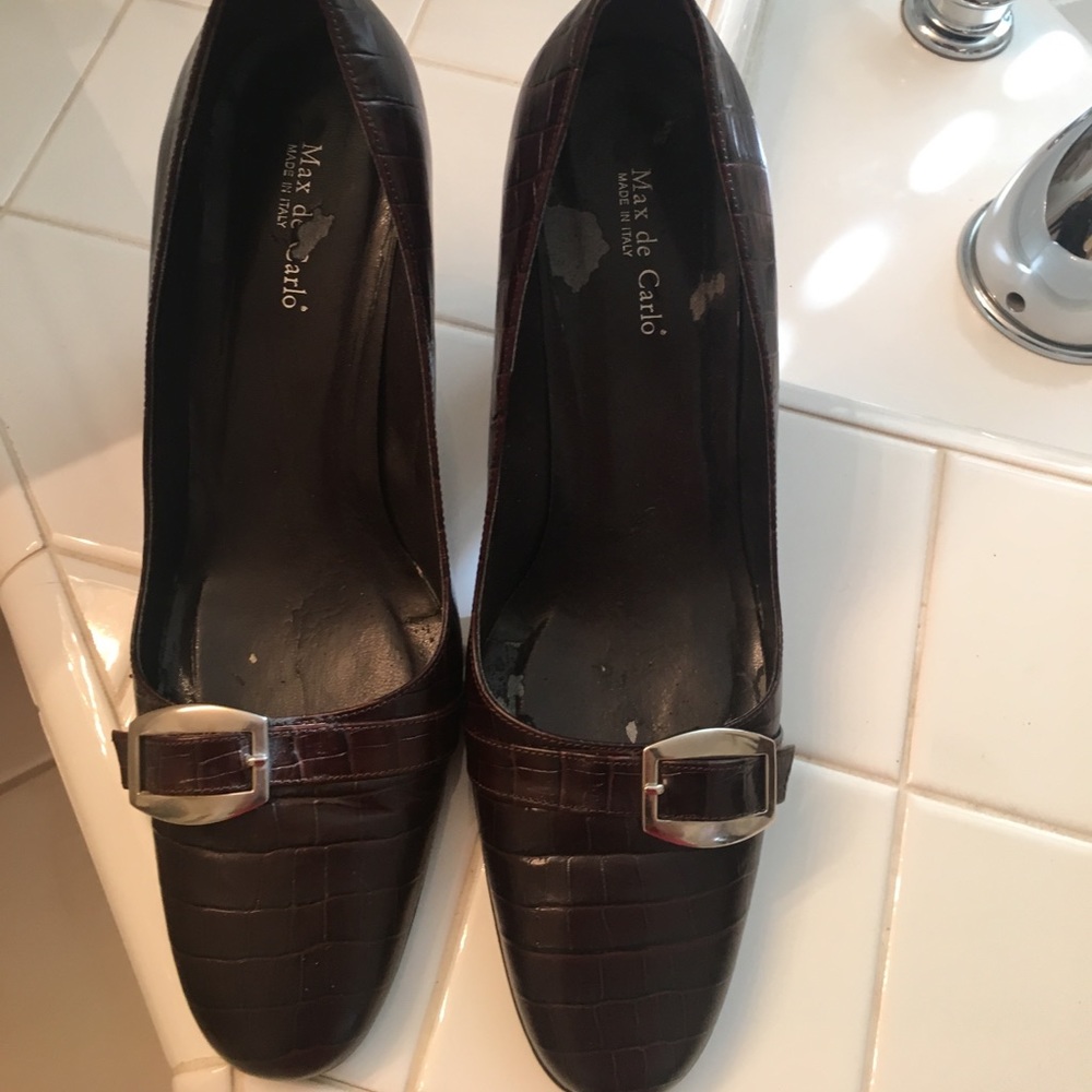 Pumps - Picture 2 of 4