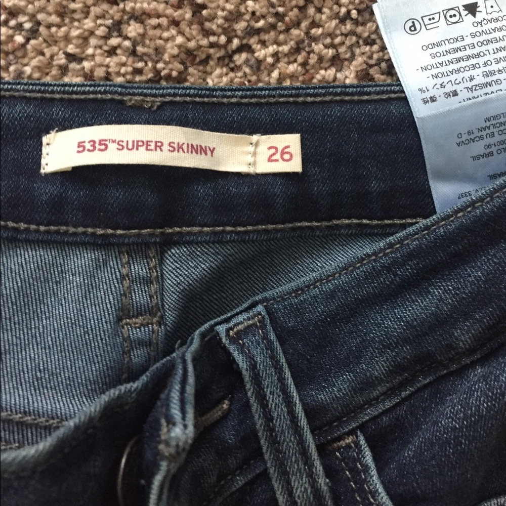 Levi's 535 Super Skinny Jeans View 2
