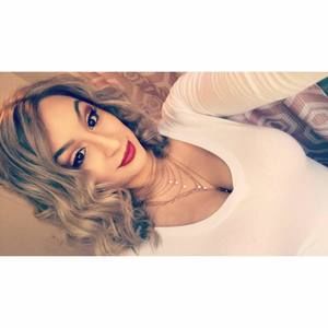 Meet your Posher, Lorena