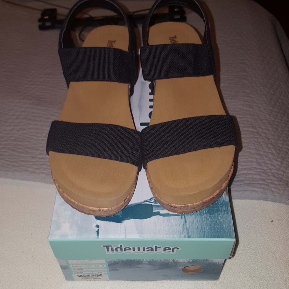 Tidewater Beach Club Wedge 8