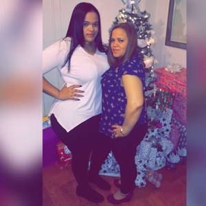 Meet your Posher, Isaura m