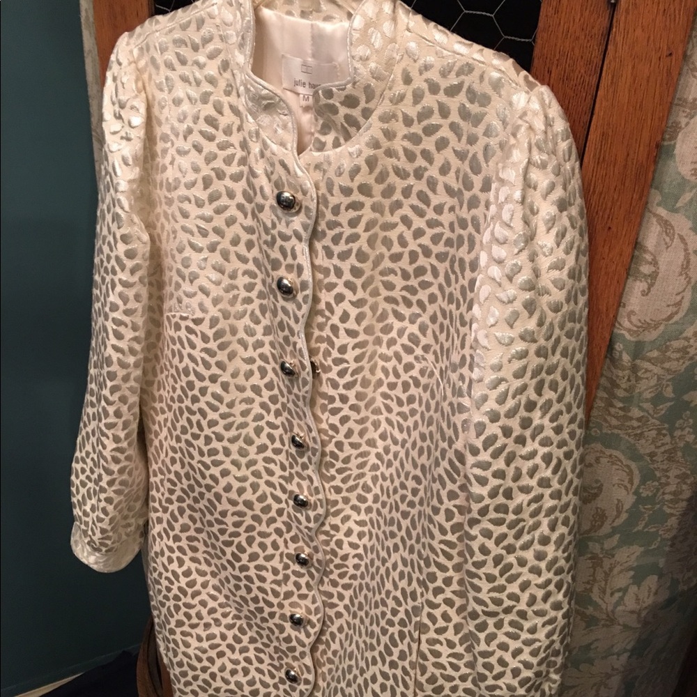 NWT Absolutely STUNNING Julie Haus lampshade coat