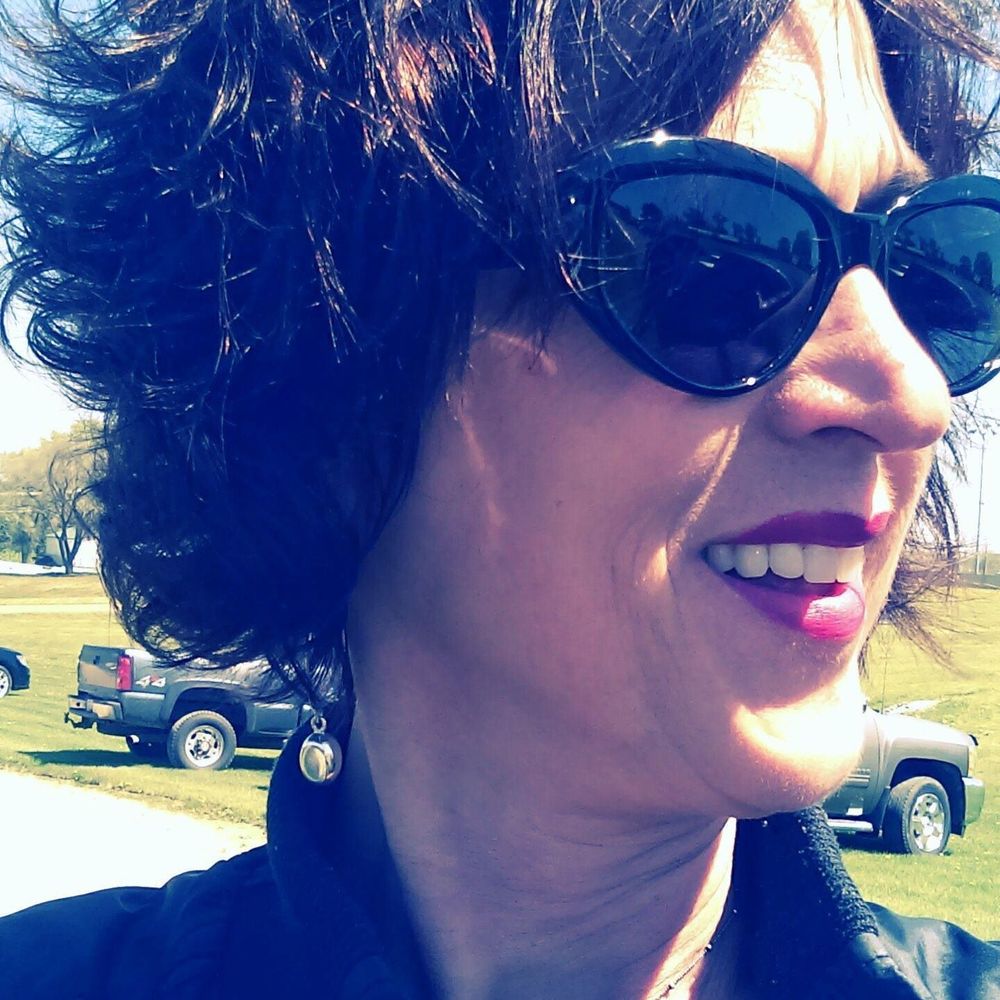 Meet your Posher, Melissa