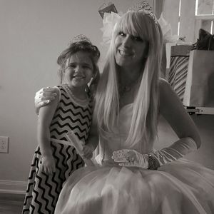 Meet your Posher, Lori