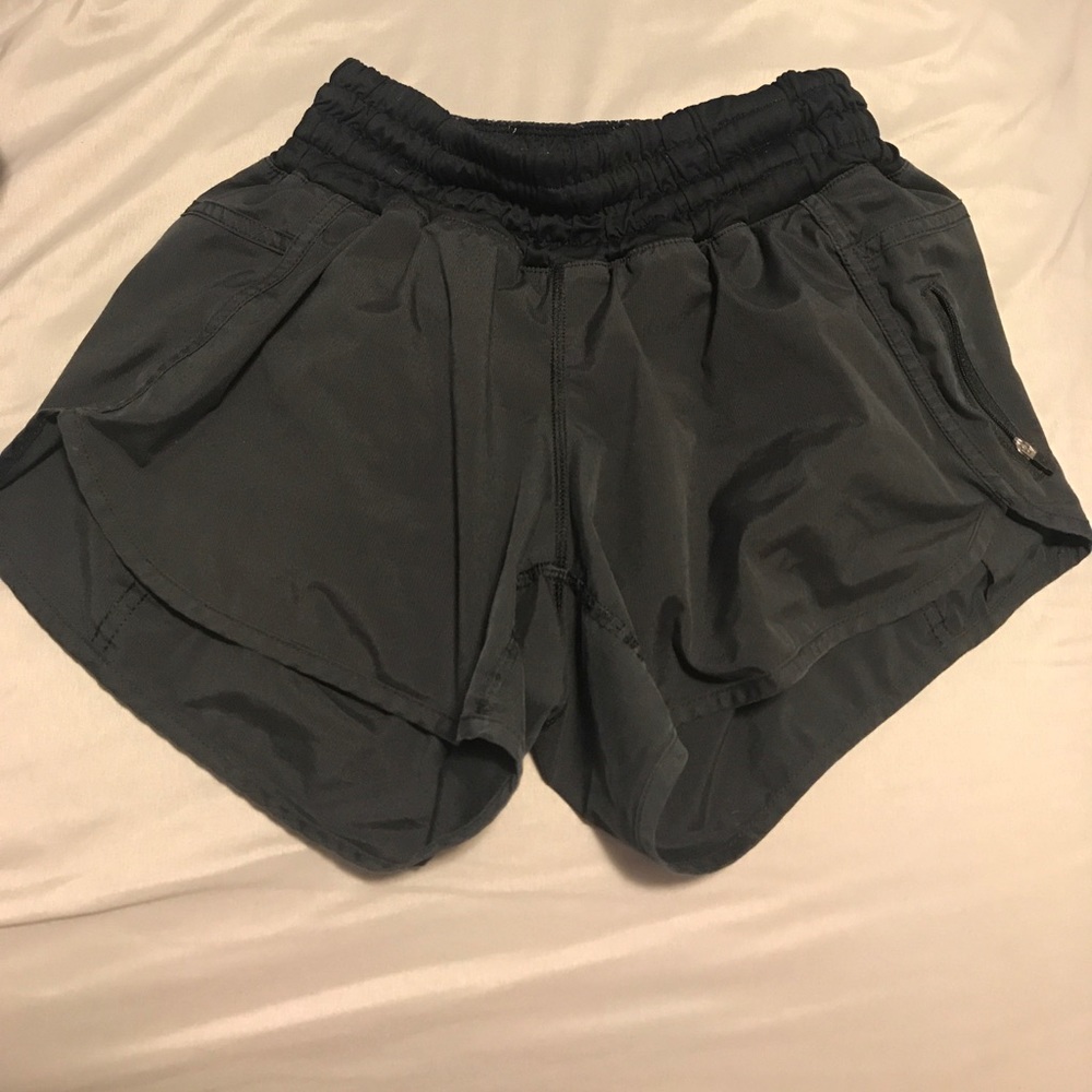 Super cute Lululemon size 8 shorts!!