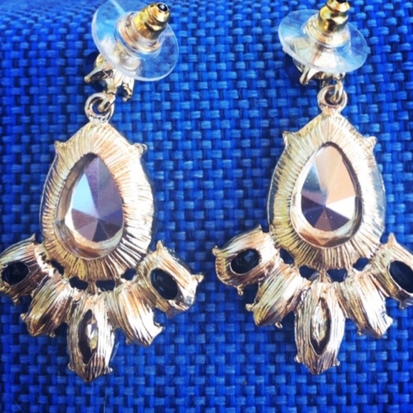 Blue Crystal Hematite Drop Earrings - Picture 4 of 5