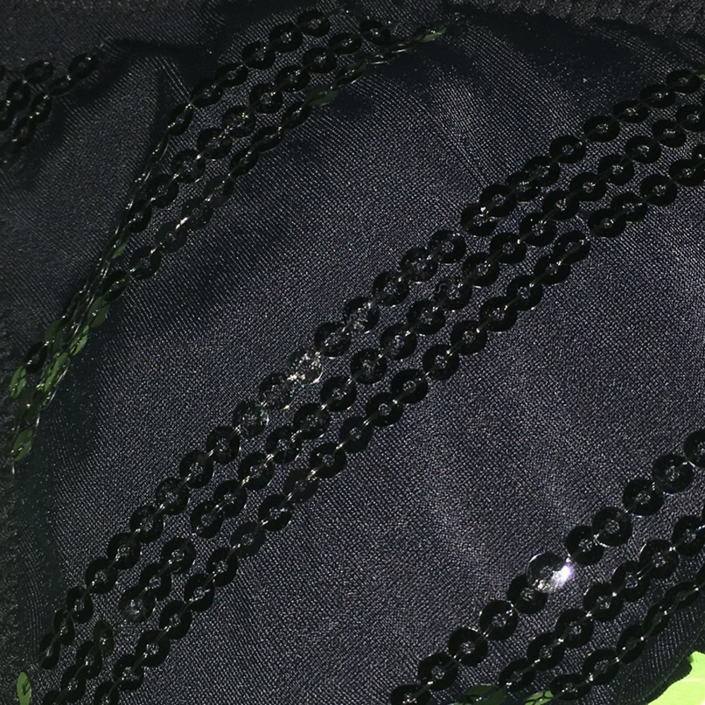 👙 String Bikini Top 👙 - Picture 3 of 4
