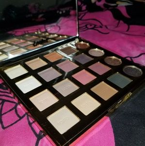 Tarte Tarteist Pro Eyeshadow palette