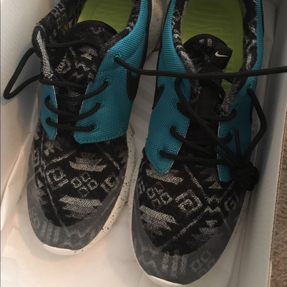 Custom made Nike Roshe