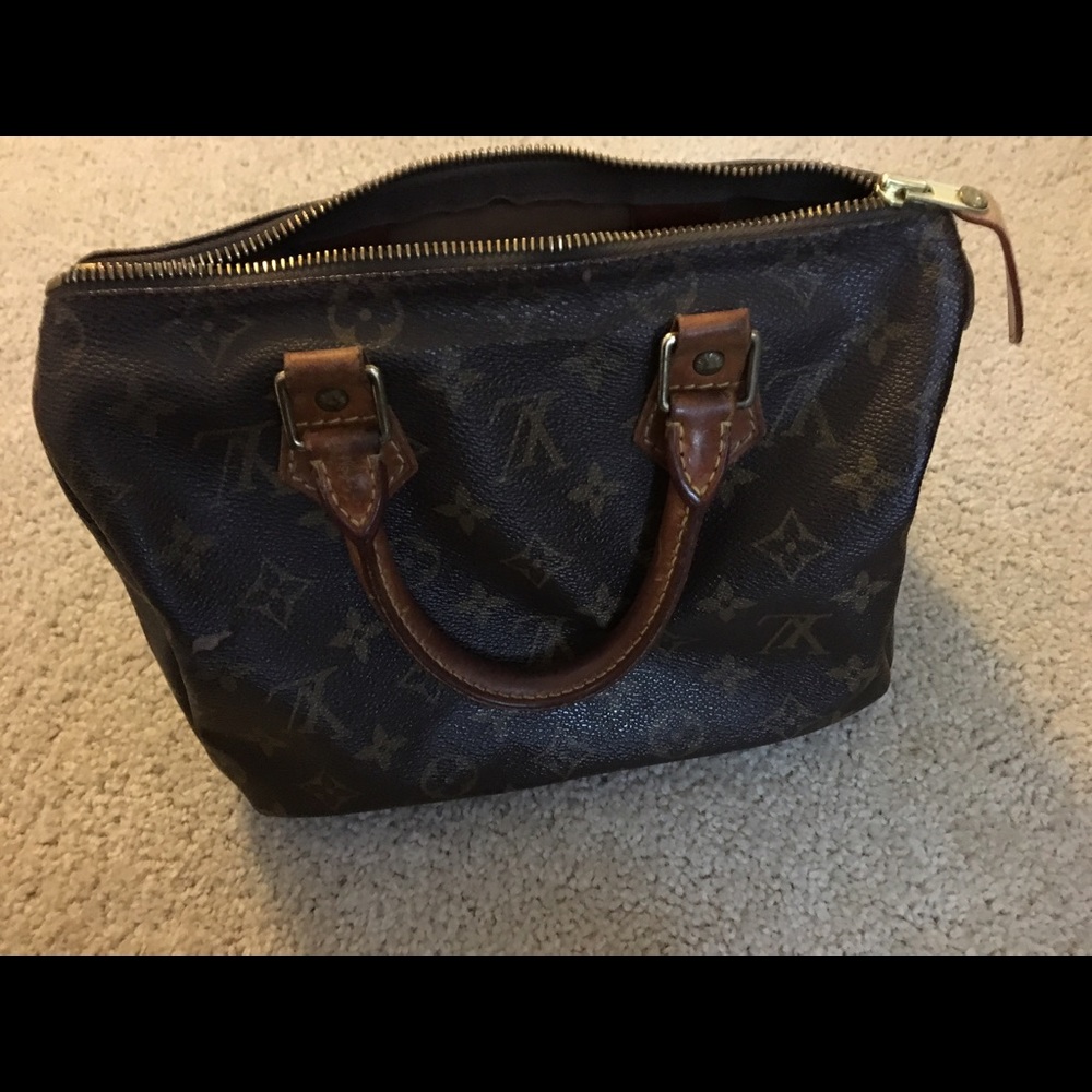Authentic Louis Vuitton Speedy 25