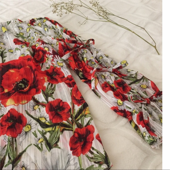 Last Chance🎀 Bow tie sleeves off the shoulder top - Picture 3 of 5