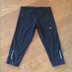 Nike crop training pants